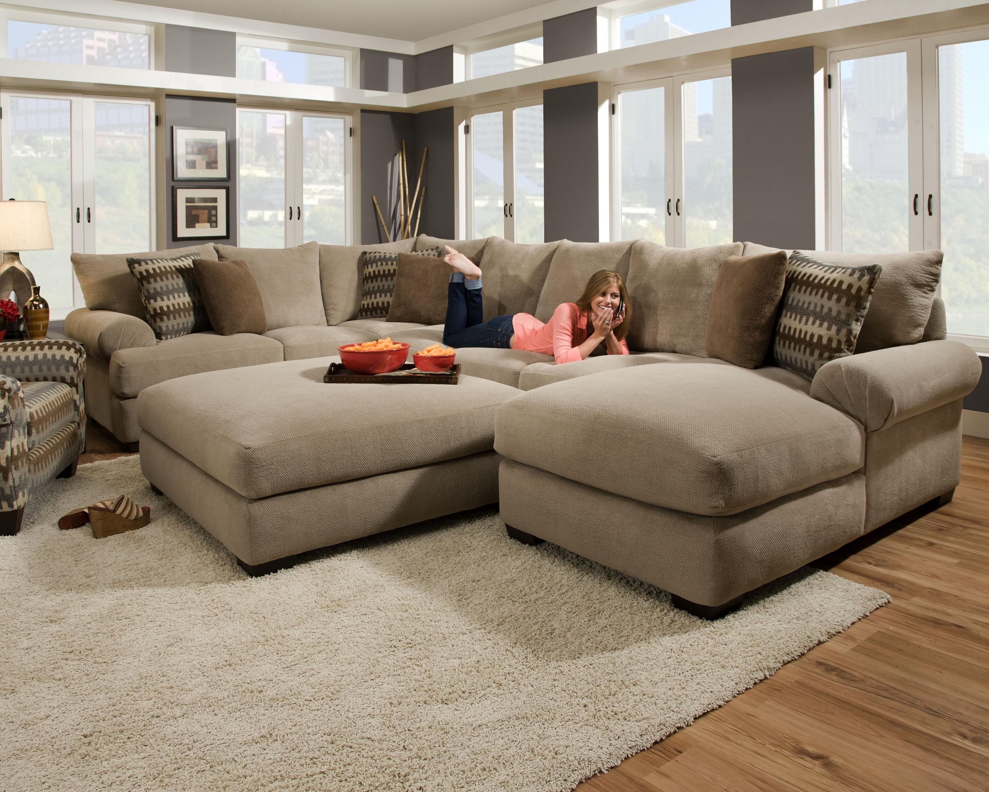 Furniture Design Idea For Living Room And Oversized U Shaped Pertaining To Comfy Sectional Sofa (Photo 12 of 12)