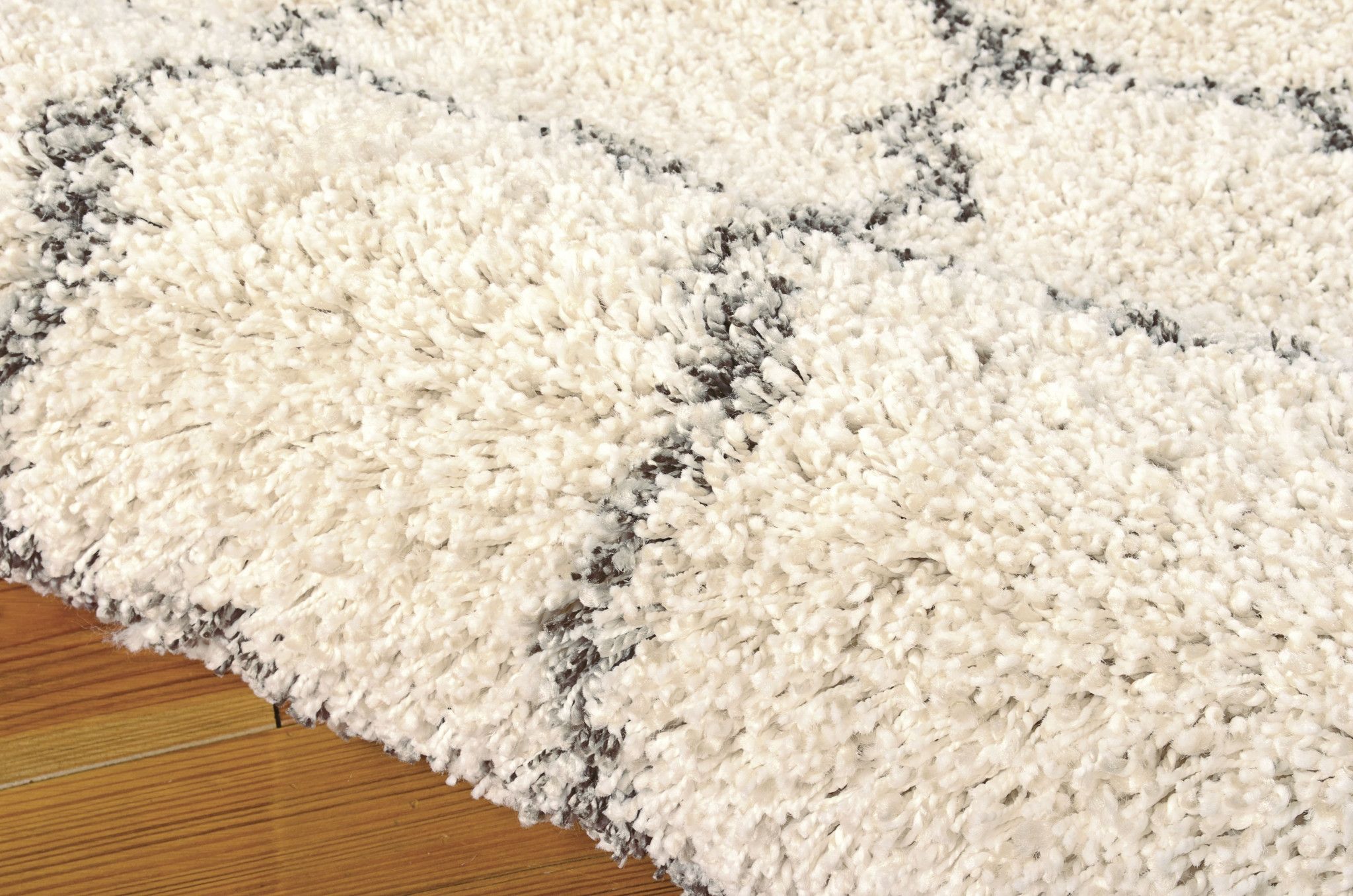 Flooring Enticing Cream Shag Rug For Decorating Your Floor Pertaining To Wool Shag Area Rugs (View 11 of 15)