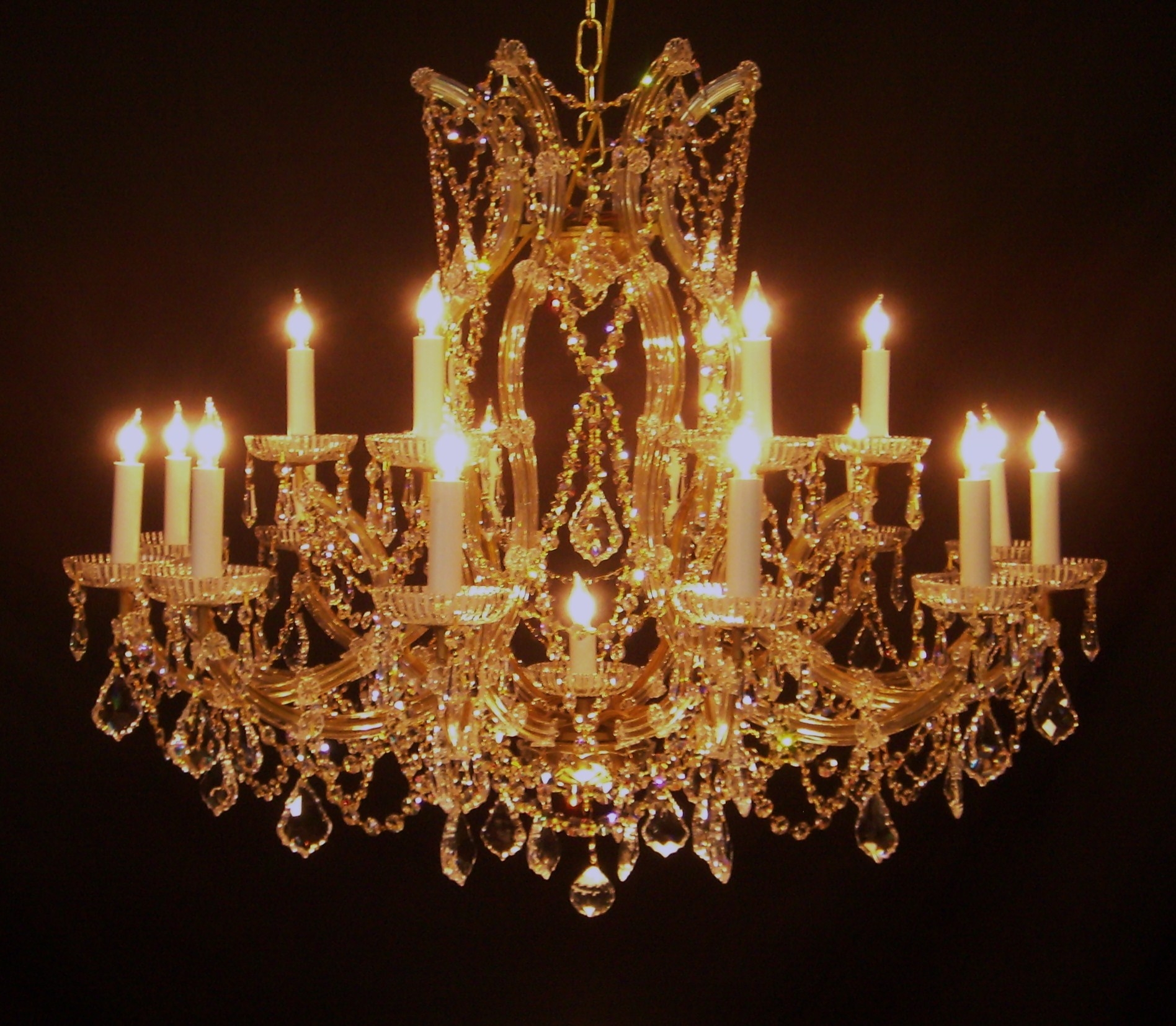 Featured Photo of 12 Ideas of Crystal Gold Chandelier