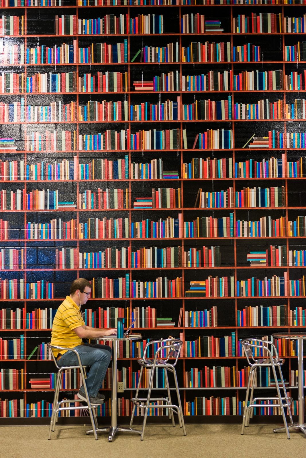 Ideas Huge Bookshelf Regarding Huge Bookshelf (Photo 5 of 15)