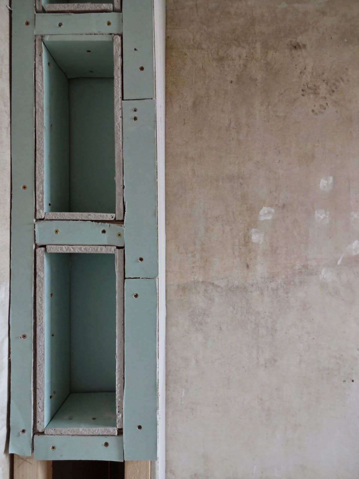 Kezzabethcouk Uk Home Renovation Interiors And Diy Blog Inside Shelves On Plasterboard (Photo 9 of 12)