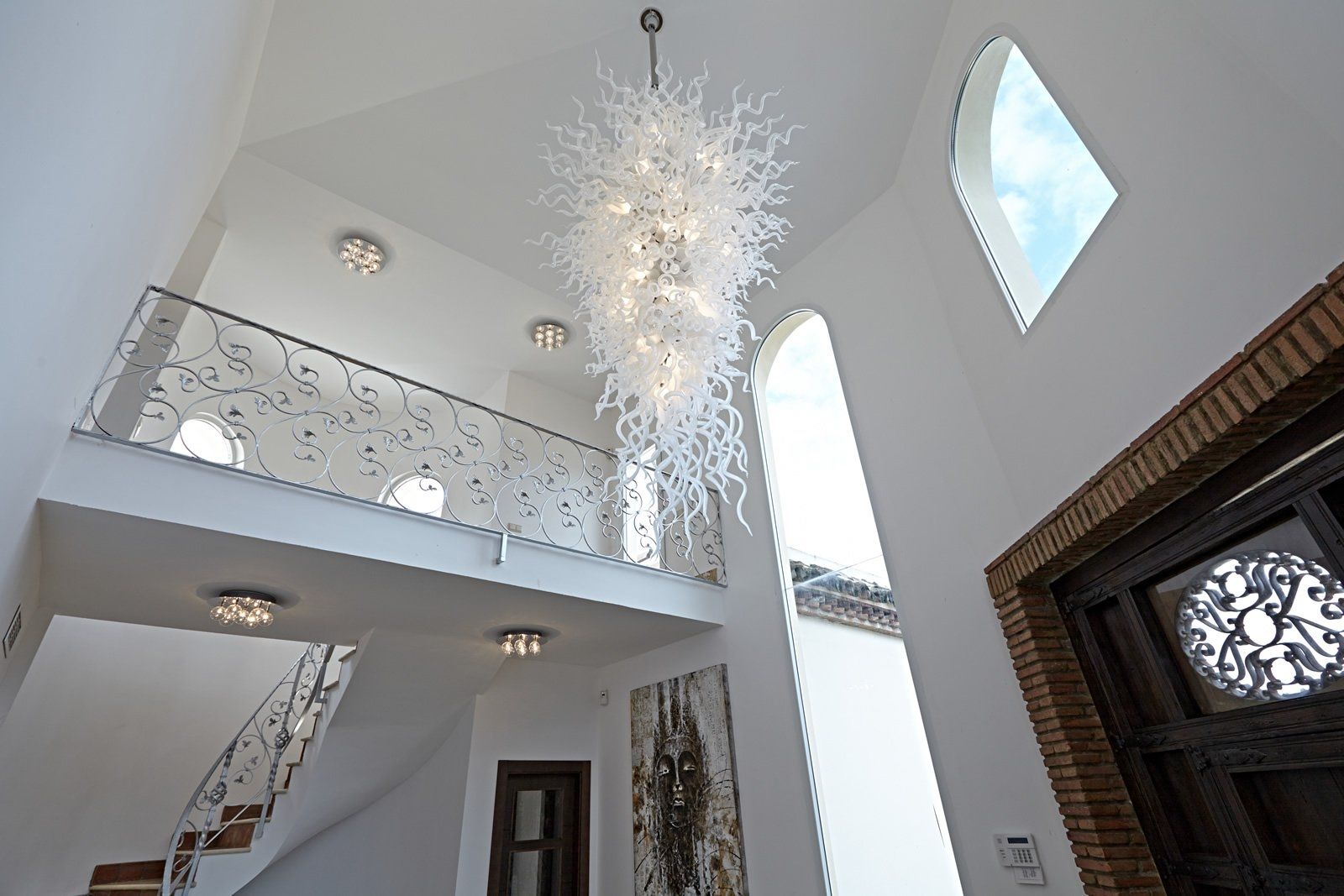 Stylish Large Contemporary Chandeliers Modern Light Fixtures With Large Modern Chandeliers (Photo 3 of 12)