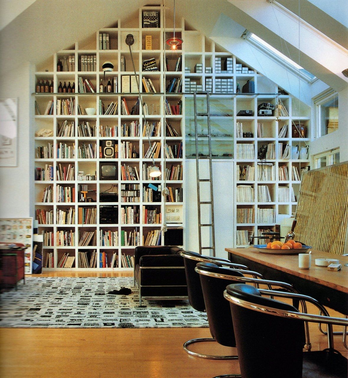 Wall Of Bookshelves Idi Design Intended For Full Wall Bookshelf (Photo 102 of 264)