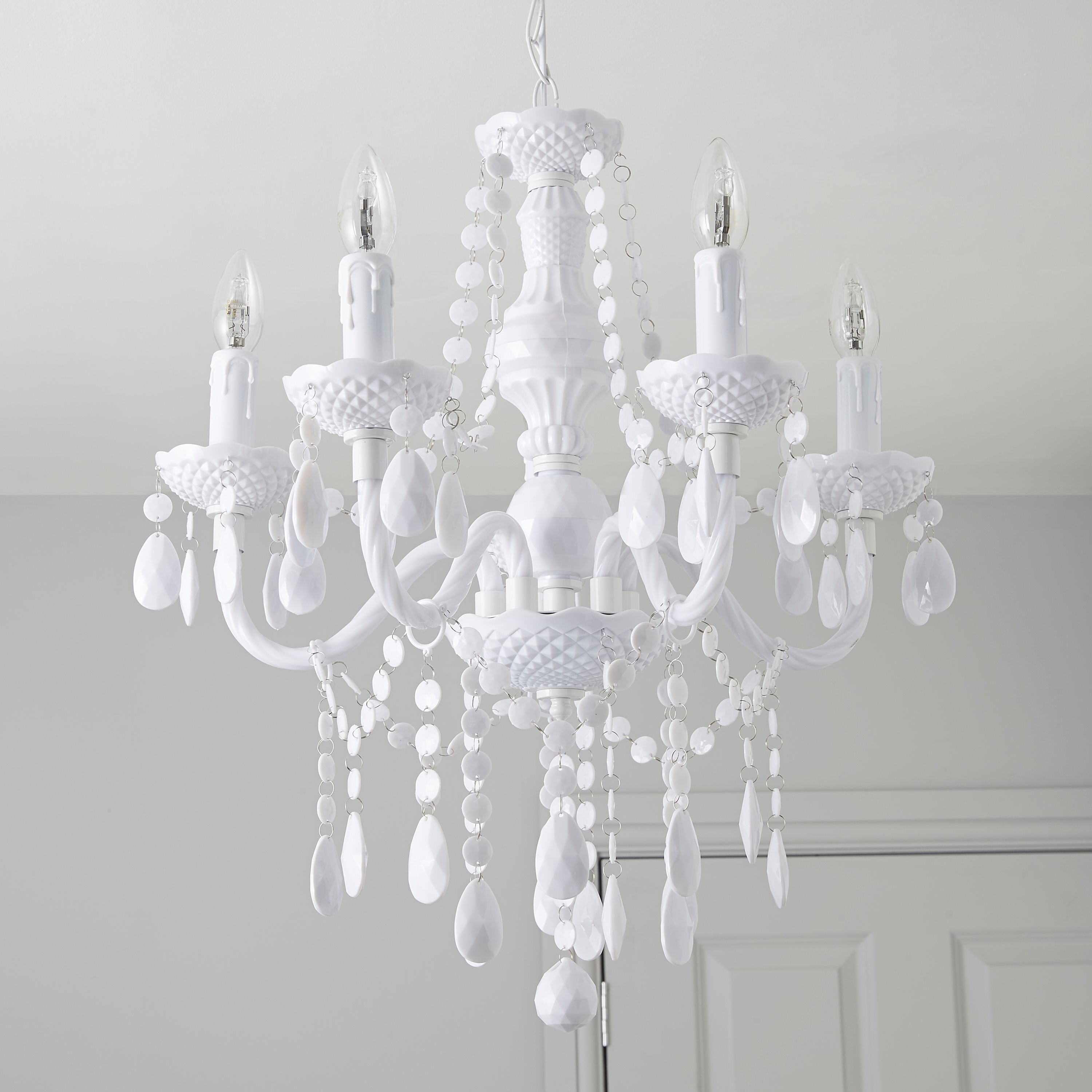 Wickham White 5 Lamp Pendant Ceiling Light In White Chandelier (Photo 2 of 12)