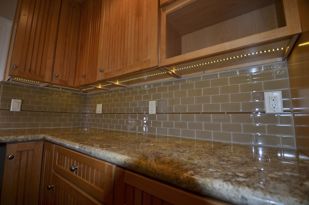 Wiring Low Voltage Under Cabinet Lighting How To Install Hardwired Inside Kitchen Under Cupboard Lights (Photo 9 of 15)