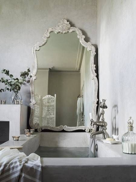 15 Mirror Decorating Ideas – Decoholic Regarding Large White Antique Mirrors (View 8 of 30)