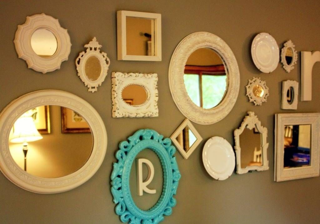 Good Mirror Sets Wall Decor Ideas | Jeffsbakery Basement & Mattress With Small Decorative Mirrors (Photo 3 of 20)