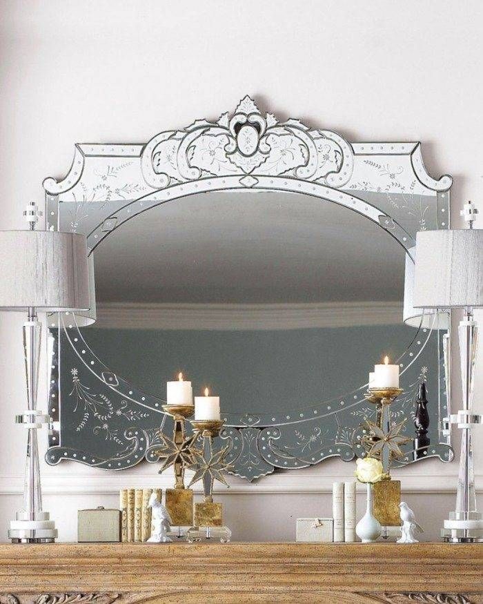 Living Room With Modern Furniture And Venetian Mirror – Elegant In Modern Venetian Mirrors (Photo 6 of 20)