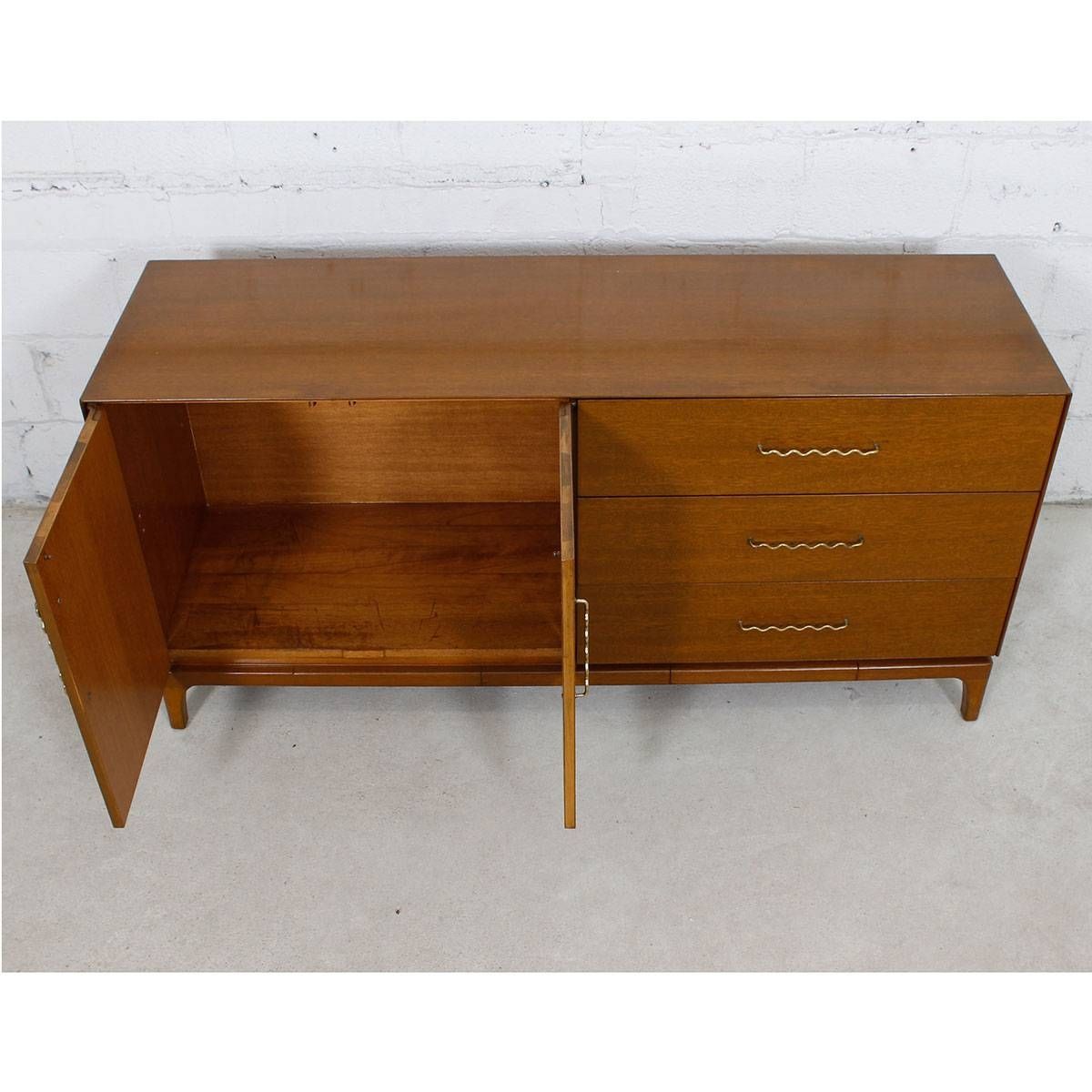 Modern Mobler With Regard To Thin Sideboard (Photo 15 of 20)