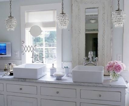 Shabby Chic Bathroom Design Ideas With Shabby Chic Bathroom Mirrors (Photo 12 of 30)