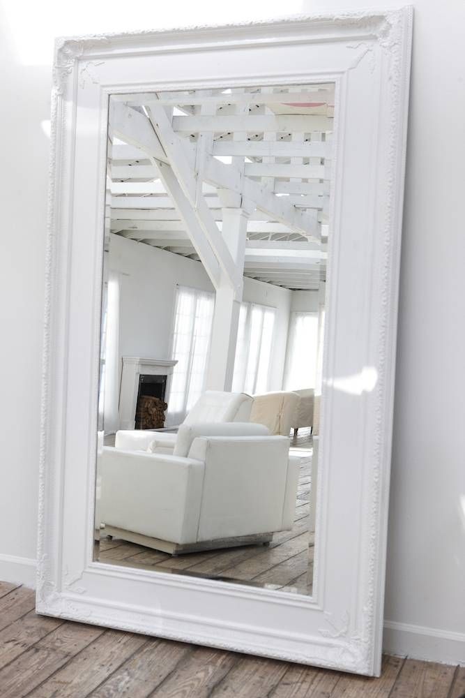 Small Apartment Decor: A Guide To Decorating With Mirrors For Massive Mirrors (Photo 19 of 20)