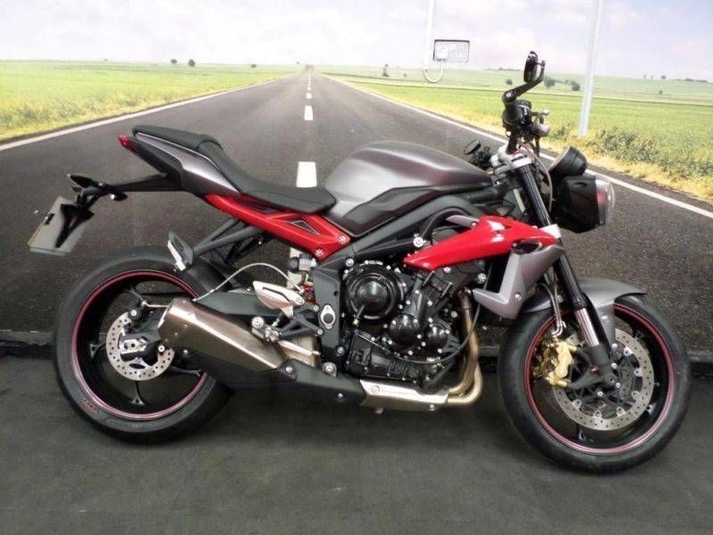Triumph Street Triple R 675 **low Mileage, Braided Hoses, Bar End For Triple Mirrors (View 27 of 30)
