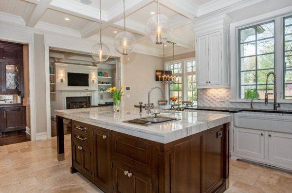 Kitchens : Country Kitchen With Small Kitchen Island Under Large Pertaining To Single Pendant Lighting For Kitchen Island (Photo 9 of 15)