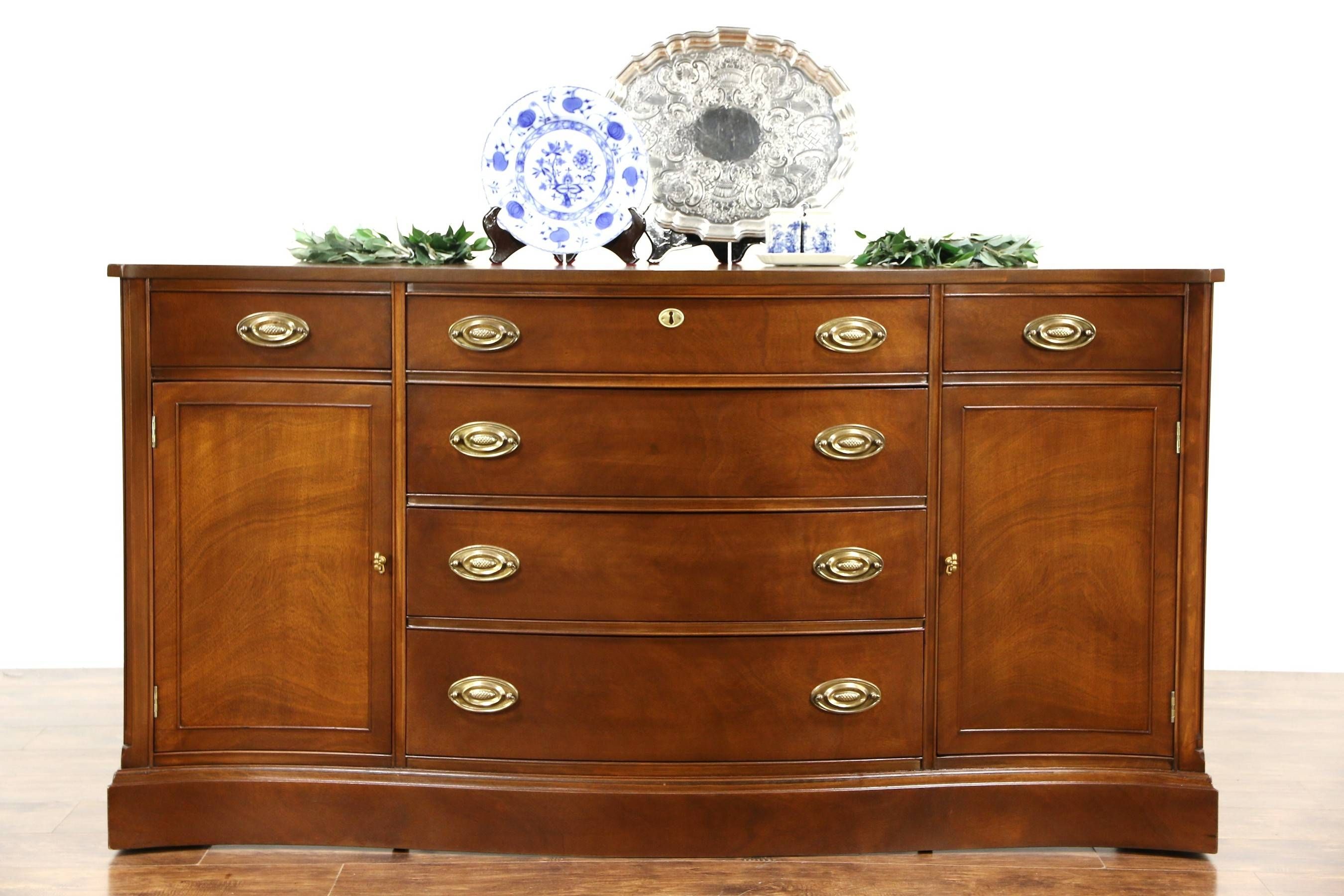 Traditional Vintage Mahogany Sideboard, Server Or Buffet Inside Mahogany Sideboard Furniture (View 8 of 15)
