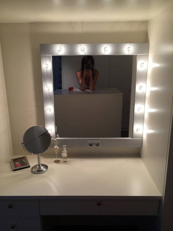 Make Up Mirror With Lights Vanity Mirror In Many Colors In Make Up Wall Mirrors (Photo 6 of 15)