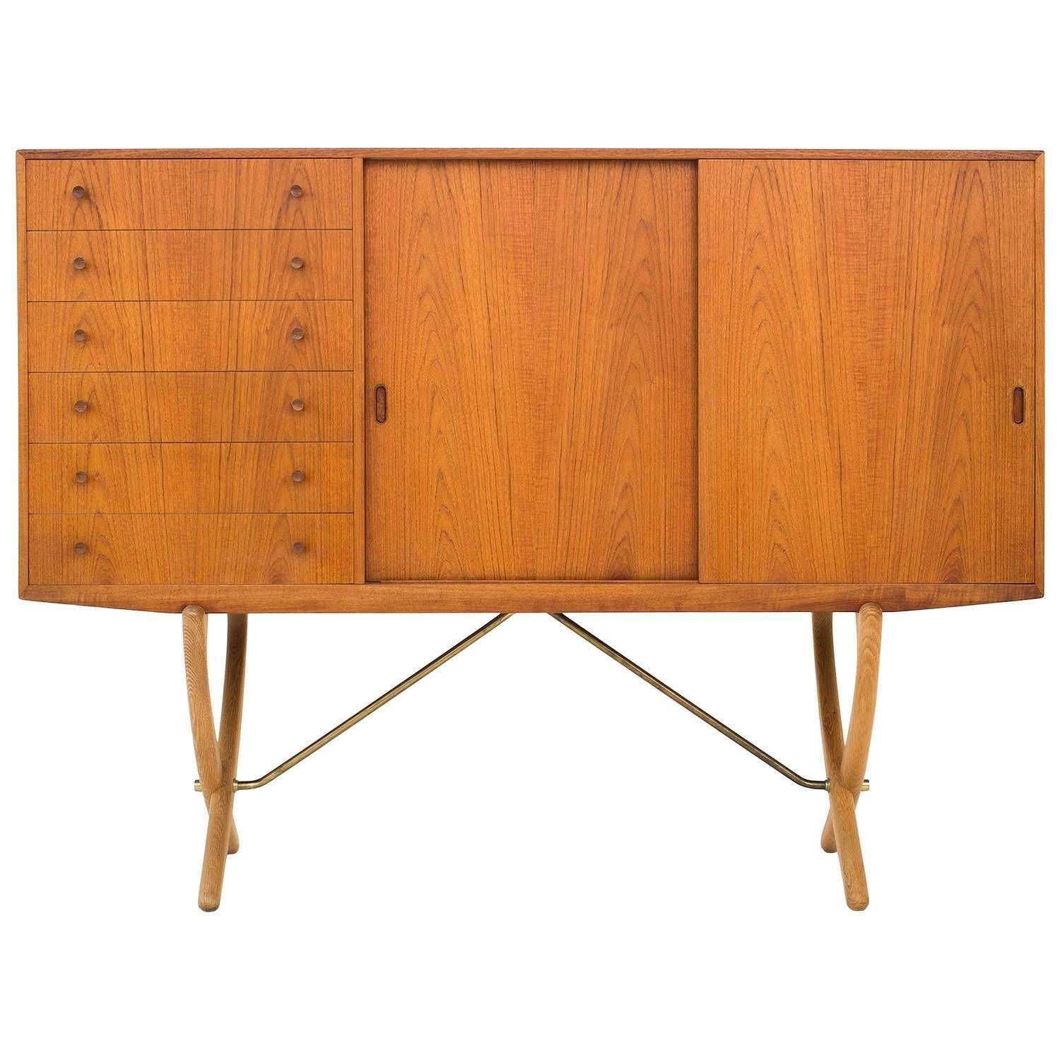 Ch 304 Hans J. Wegner Sideboard For Sale At 1stdibs Pertaining To Most Recently Released Hans Wegner Sideboards (Photo 3 of 15)