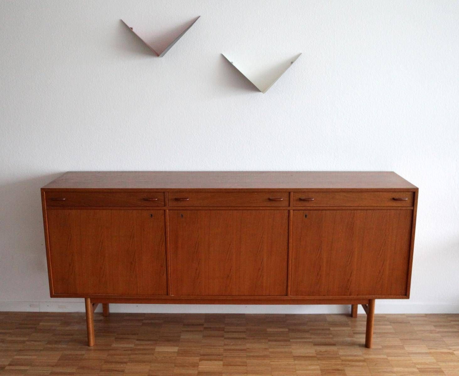 Danish Mid Century Modern Teak Sideboard For Sale At Pamono With Regard To Most Recent Mid Century Modern Sideboards (Photo 1 of 15)