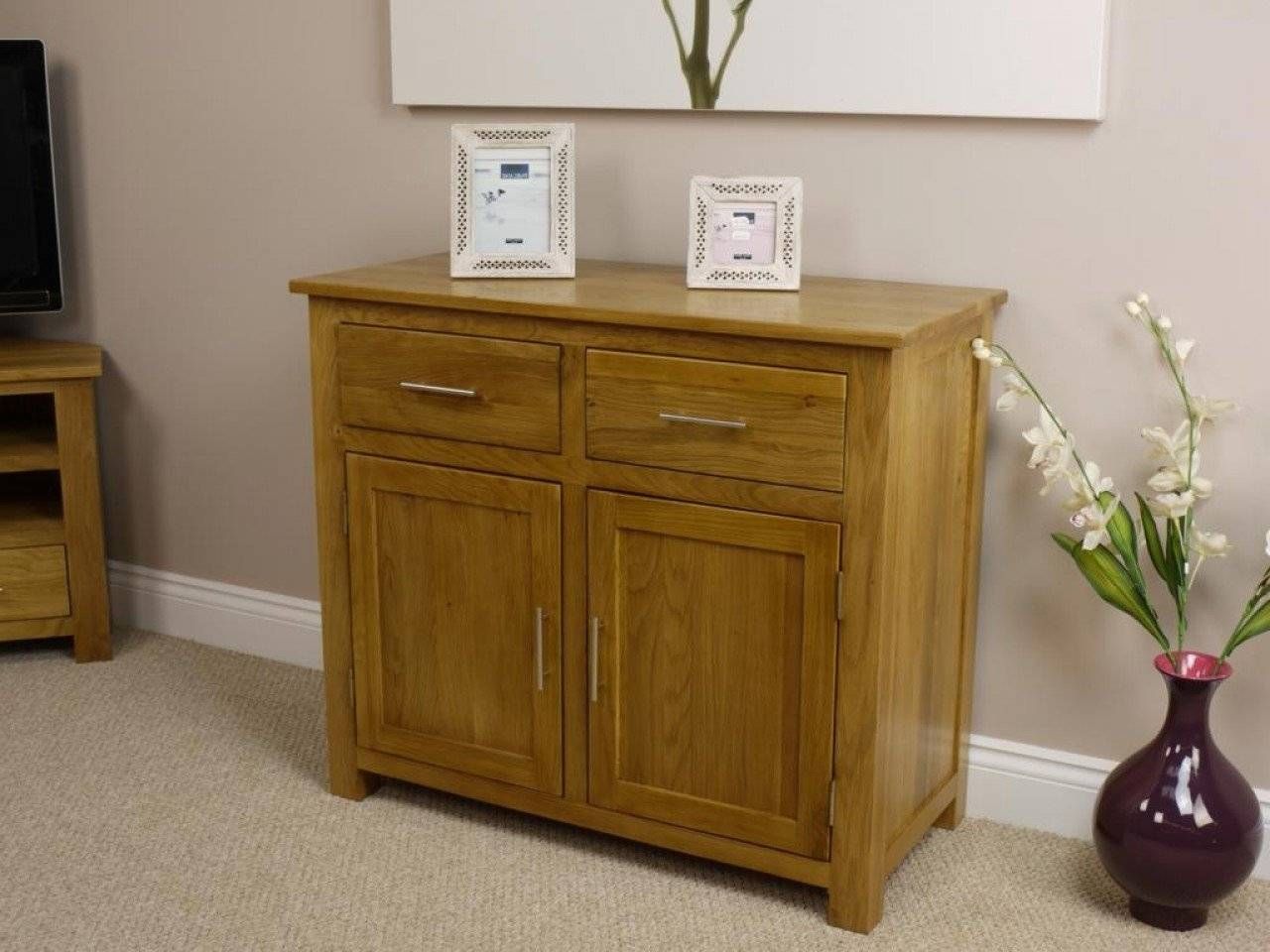 Solid Oakland Chunky Oak Small 2 Door 2 Drawer Sideboard (lovely 2 With Regard To Most Popular Chunky Oak Sideboards (View 7 of 15)