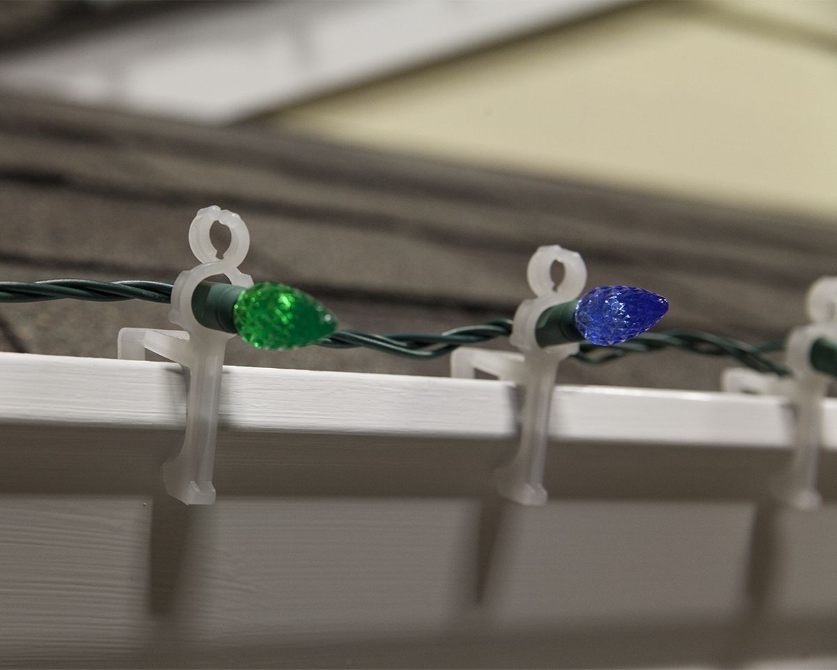 Christmas Light Clips Guide For Outdoor Lights Hanging Clips (View 15 of 15)