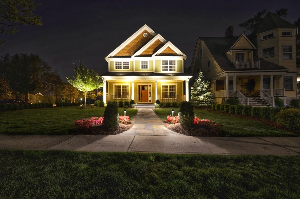 Lighting: Outstanding Outdoor Lighting Design For Modern Backyard With Rustic Outdoor Lighting For Modern Garden (View 5 of 15)