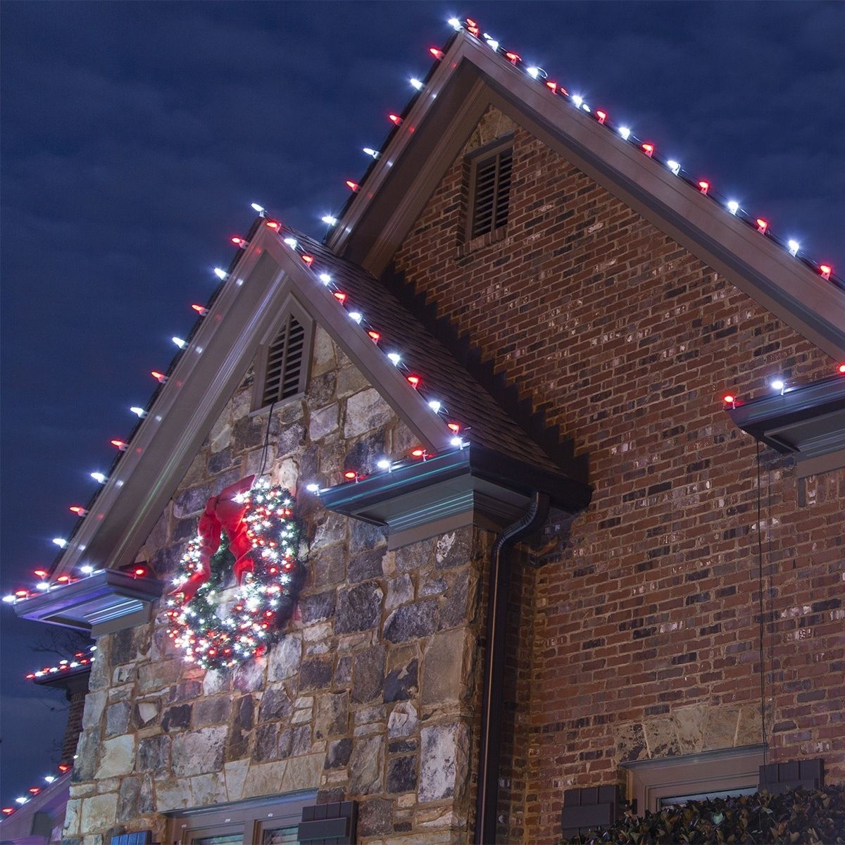 Lovely Hang Christmas Lights On Stucco Brick Without Nails Gutters With Hanging Outdoor Christmas Lights Without Nails (Photo 8 of 15)