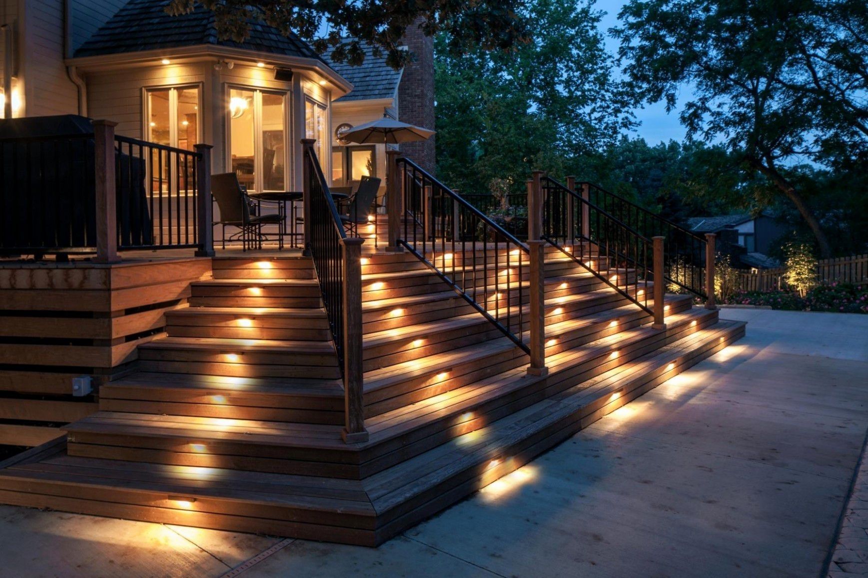 low voltage lighting for outdoor kitchen