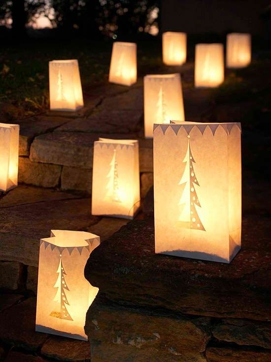 30 Outdoor Christmas Decorations – Decoholic With Inexpensive Outdoor Lanterns (View 13 of 15)