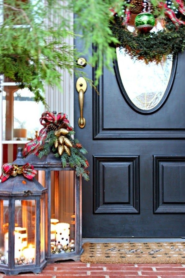 35 Cool Christmas Lanterns Decor Ideas For Outdoors – Gardenoholic With Regard To Outdoor Holiday Lanterns (View 12 of 15)