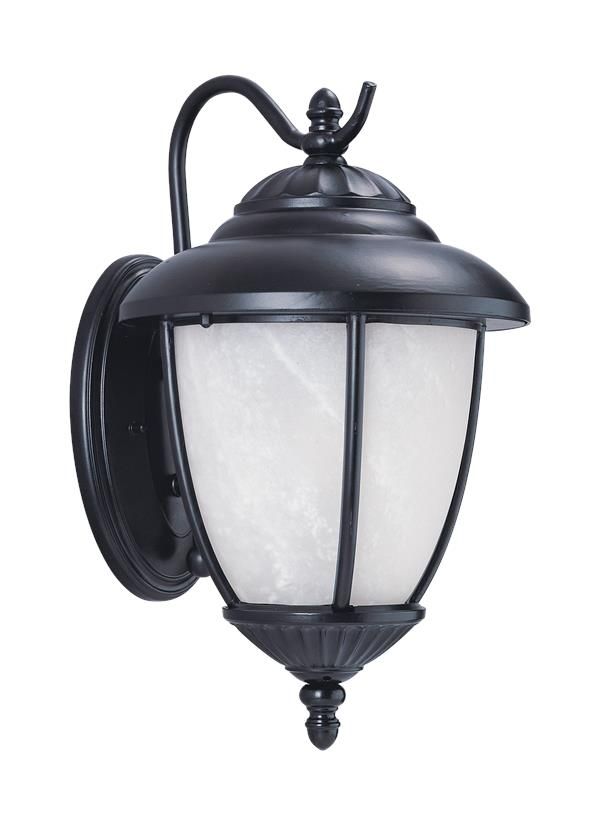 84050p 12,large One Light Outdoor Wall Lantern,black Regarding Outdoor Lanterns With Photocell (View 13 of 15)