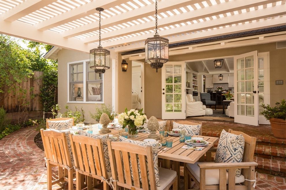 Featured Photo of 15 Collection of Outdoor Dining Lanterns