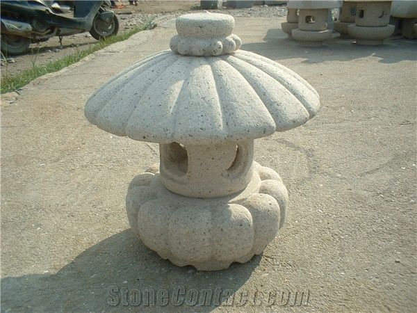 Outdoor Japanese Stone Lantern For Sale, G682 Yellow Granite Intended For Outdoor Japanese Lanterns For Sale (View 6 of 15)