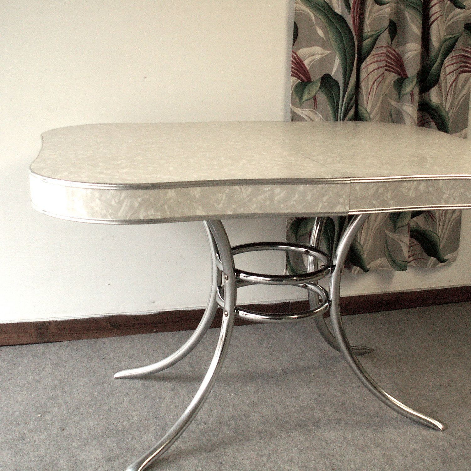 Back In The Day With Most Up To Date Bate Red Retro 3 Piece Dining Sets (View 12 of 20)
