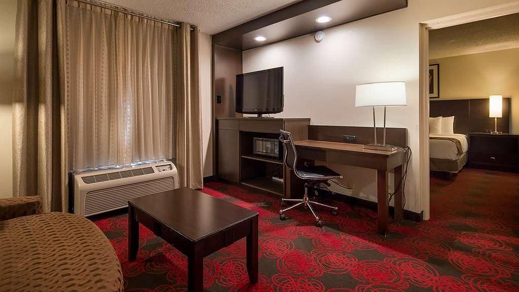 Hotel In Nashville | Best Western Suites Near Opryland Within Grainger Buffalo Check Blackout Window Curtains (View 44 of 50)