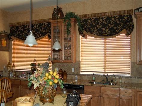 Tuscan Bedrooms With Brown Drapes – Greendotalaska In Tuscan Thermal Backed Blackout Curtain Panel Pairs (View 17 of 46)