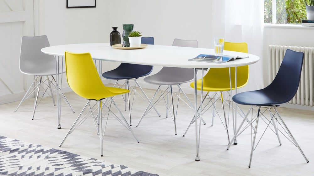 Ellie White Oval Extending Table Intended For Famous Gray Wash Livingston Extending Dining Tables (Photo 29 of 30)