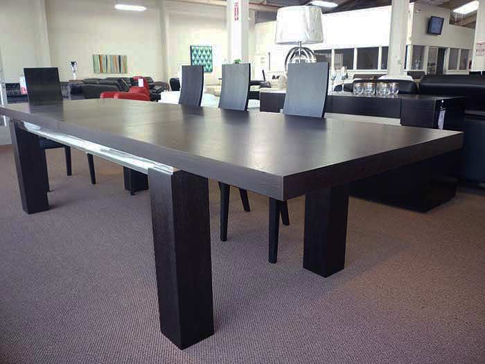 Fashionable Martino Dining Table (Photo 11 of 30)