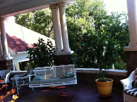 Front Porch Swing So Inviting – Picture Of 1890 Williams Regarding Fordyce Porch Swings (Photo 19 of 20)