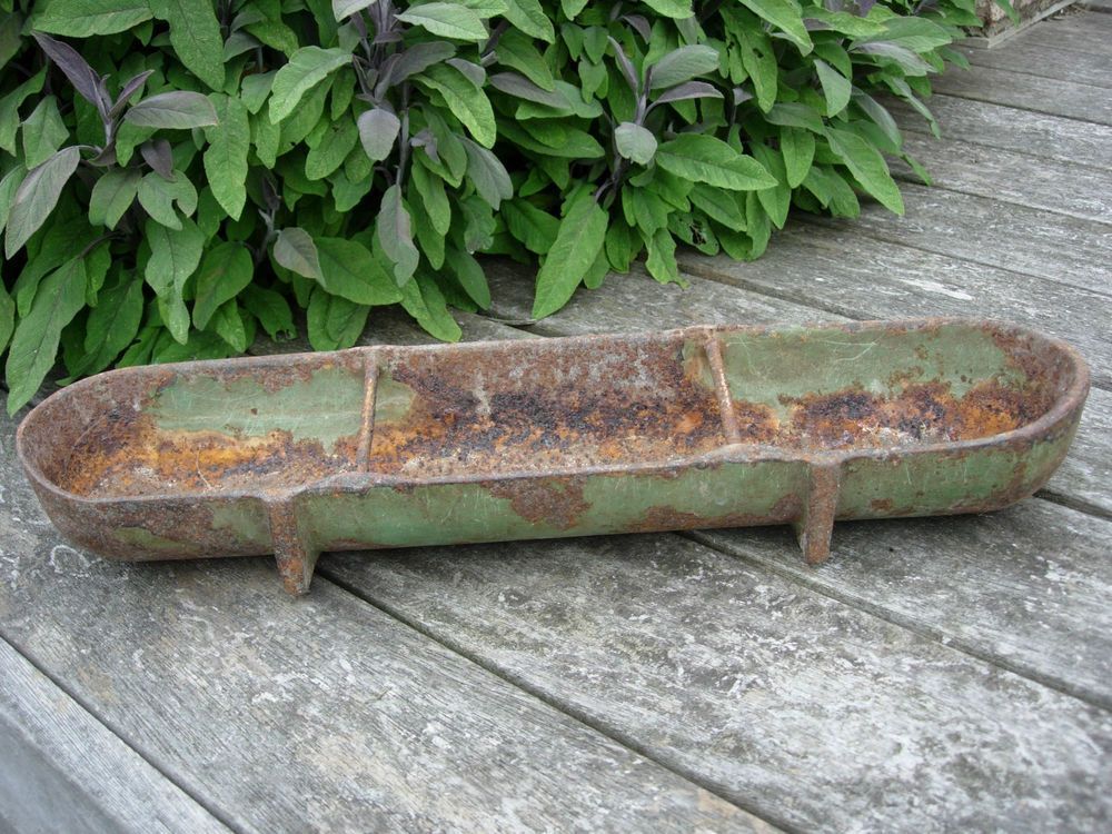 Antique Cast Iron Bird Feeder / Small Garden Trough In Madeline Vintage Bird Cast Iron Garden Benches (Photo 18 of 20)