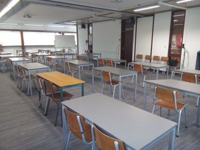 2019 Mode 72" L Breakroom Tables With Regard To Salle Académique — Université De Namur (Photo 9 of 20)
