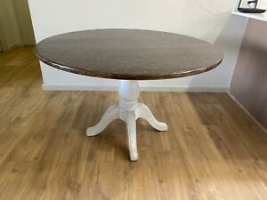 Best And Newest Round Pedestal Dining Table Vintage Look (View 9 of 20)