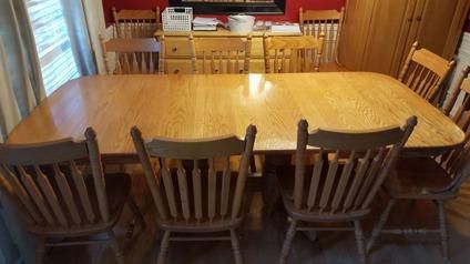 Nashville 40'' Pedestal Dining Tables Inside Fashionable Amish Oak Dining Room Table () With 10 Chairs ( Each (View 20 of 20)