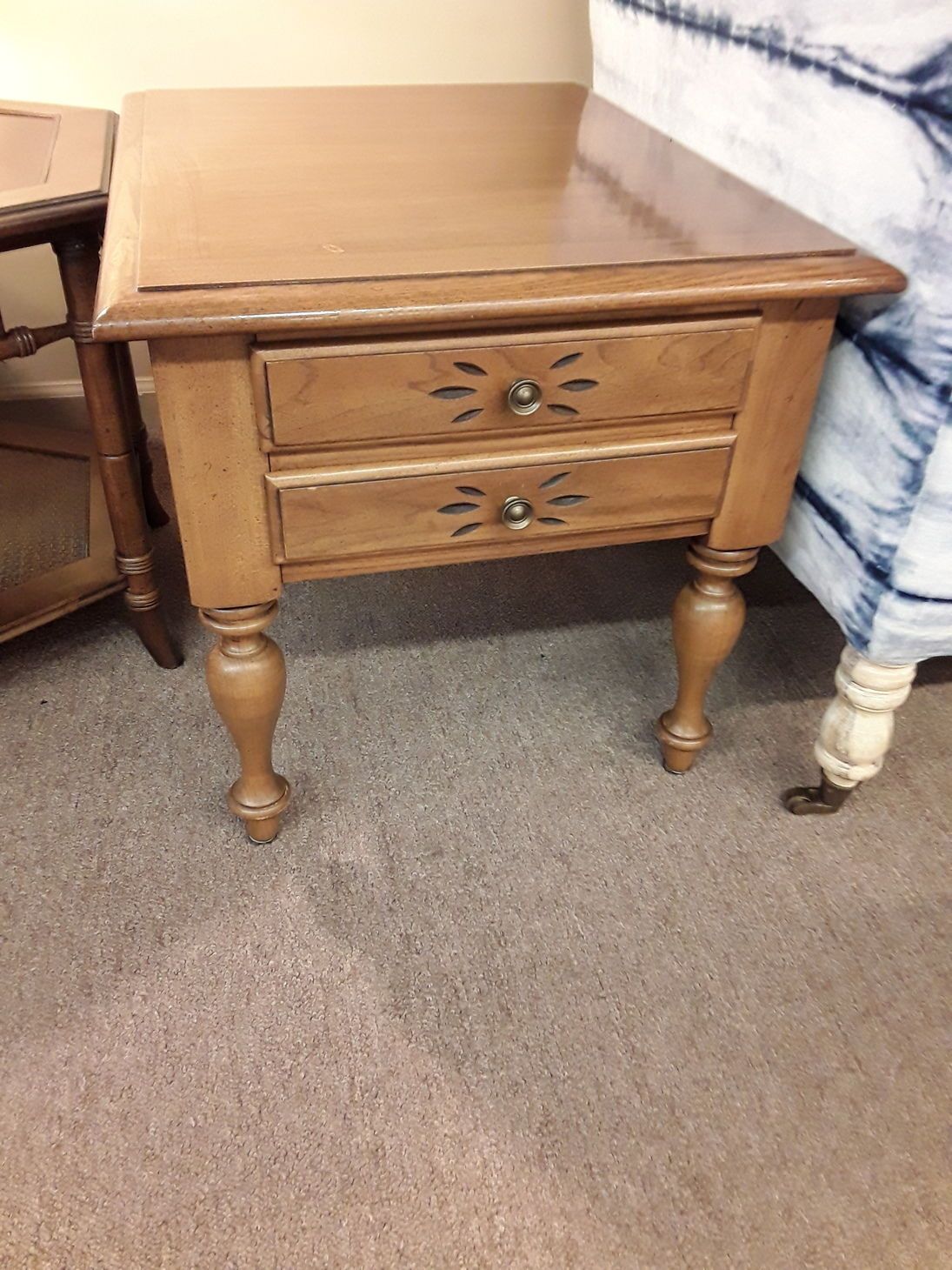 Pecan Thomasville Table Set | Delmarva Furniture Consignment For Warm Pecan Console Tables (View 15 of 20)