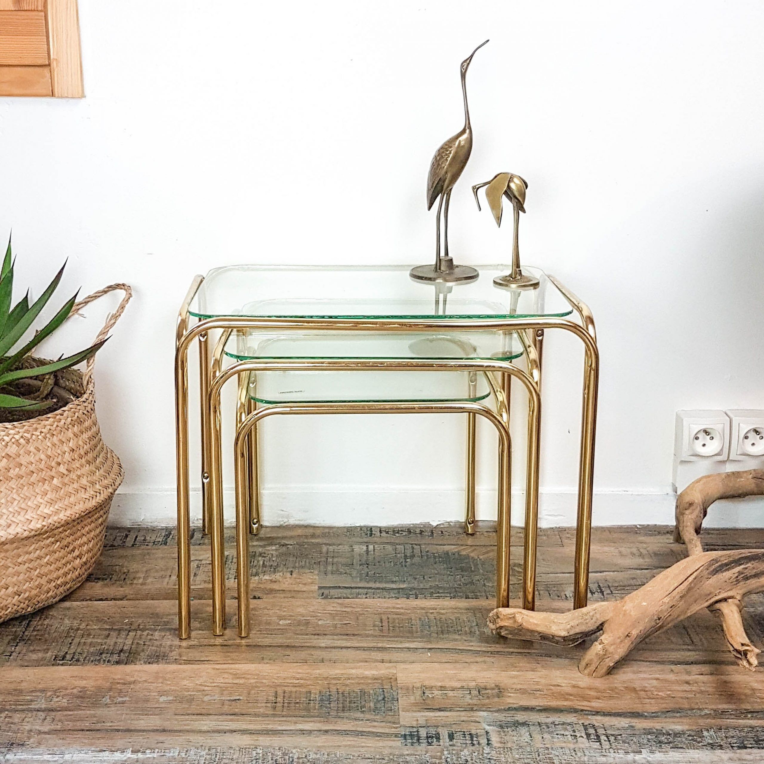 Featured Photo of The 20 Best Collection of Antique Gold and Glass Console Tables