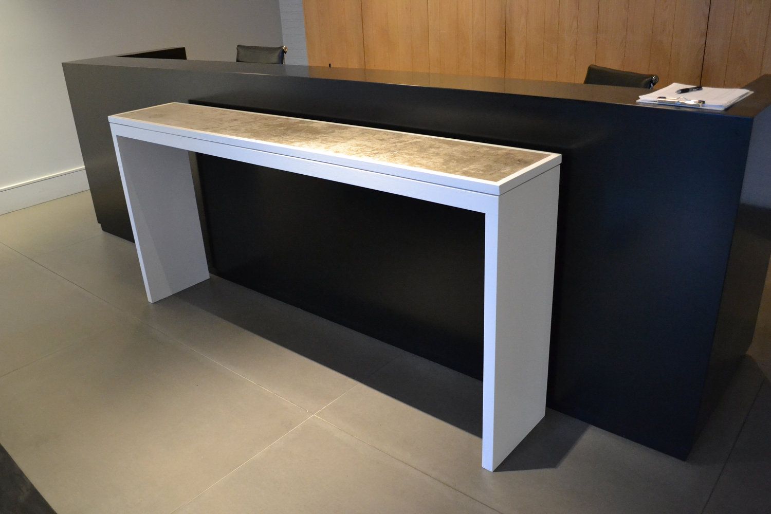 White Lacquer Console Table Product Selections – Homesfeed Within White Triangular Console Tables (Photo 18 of 20)