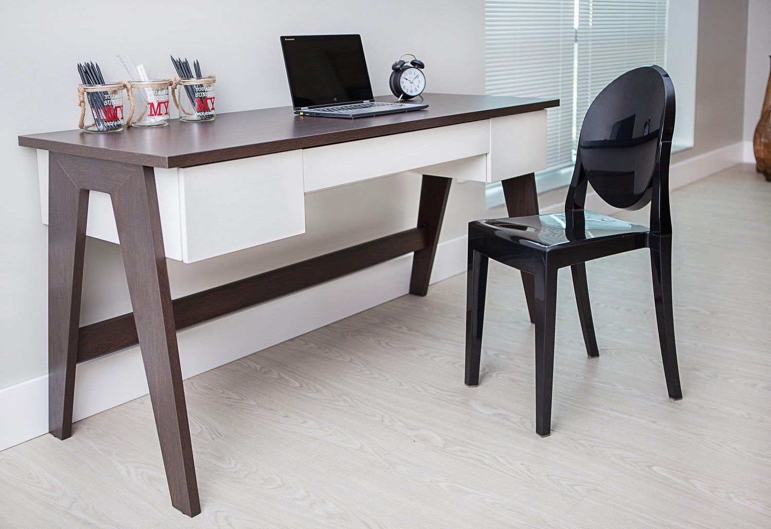 Amazon: Home Office Desk Trendline – 3 Drawer Desk Carmerino, Off Pertaining To Off White And Cinnamon Office Desks (View 4 of 15)