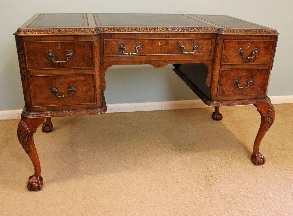 Antique Burr Walnut Kneehole Writing Desk | 278951 | Sellingantiques.co.uk With Regard To Walnut And Black Writing Desks (Photo 6 of 15)