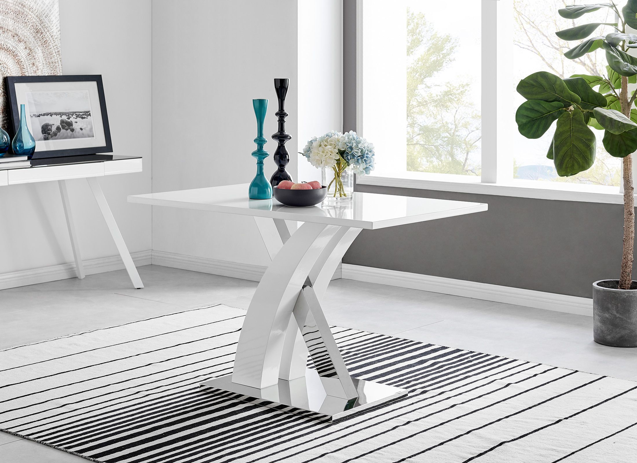 Atlanta White High Gloss & Chrome Dining Table | Furniturebox Regarding Glossy White And Chrome Modern Desks (View 3 of 15)