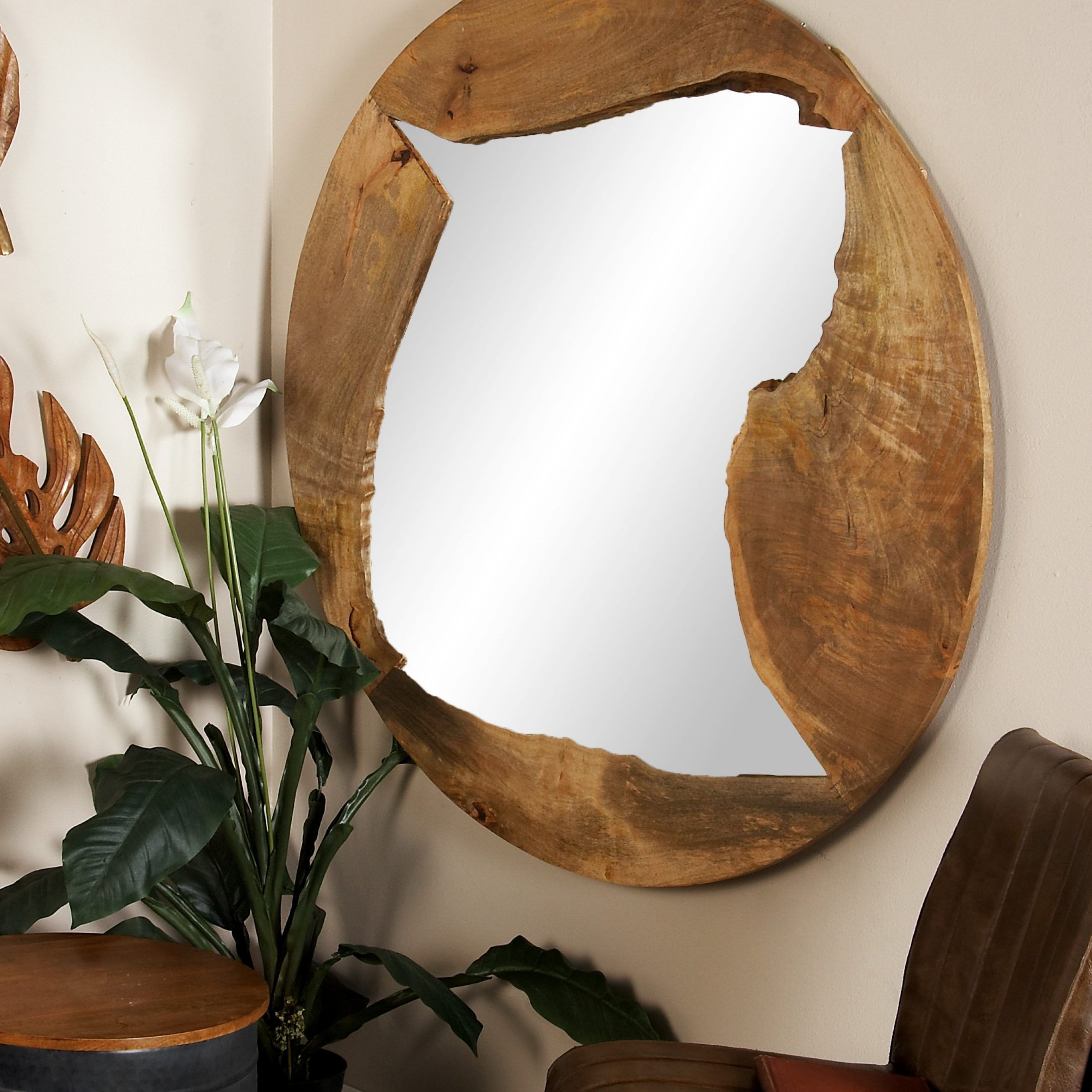 Decmode – 48" Large Round Natural Live Edge Reclaimed Wood Wall Mirror Intended For Round Scalloped Wall Mirrors (View 4 of 15)