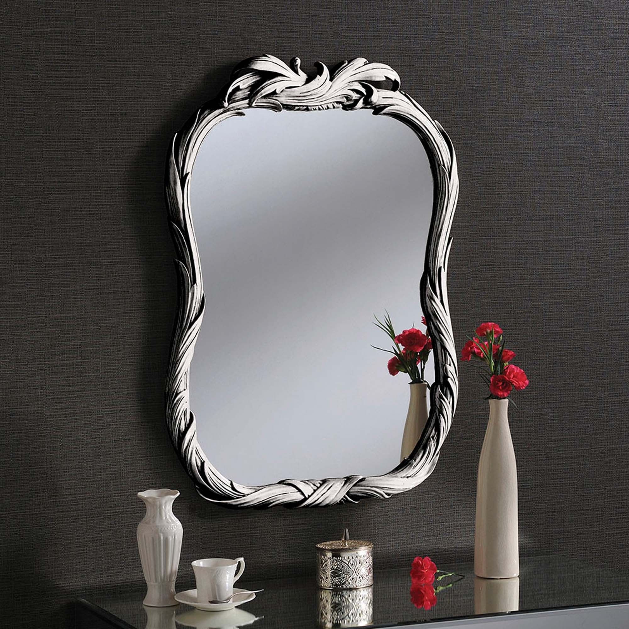 Decorative Silver Ornate Oval Wall Mirror | Silver Oval Wall Mirror Regarding Accent Mirrors (View 15 of 15)