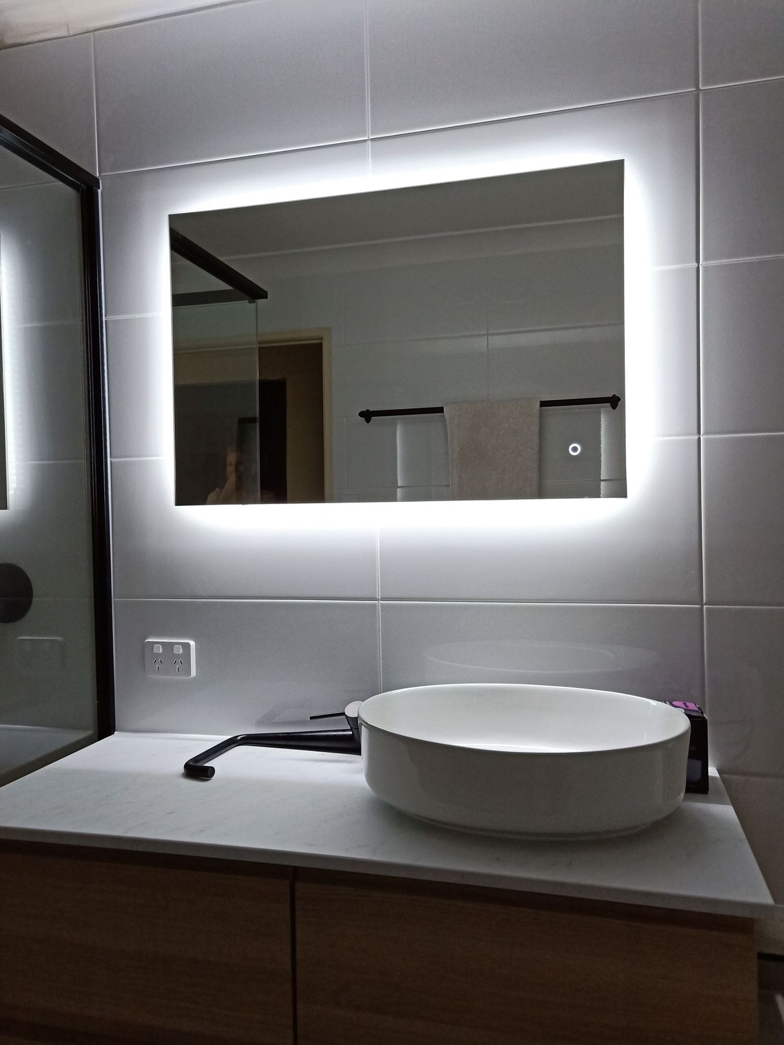 Luxe Rectangle Backlit Led Mirror With Demister | Luxe Mirrors Throughout Back Lit Oval Led Wall Mirrors (Photo 7 of 15)